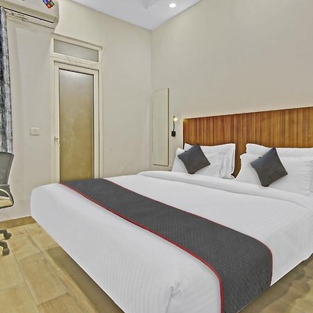 Townhouse Golden Frame Hotel Ghaziabad Exterior foto