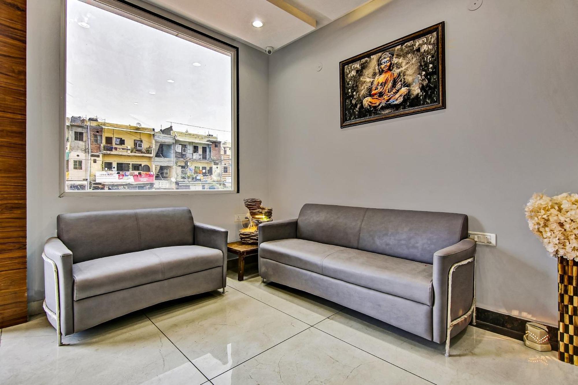 Townhouse Golden Frame Hotel Ghaziabad Exterior foto