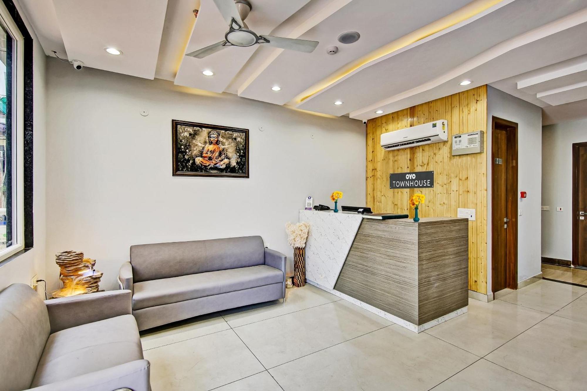Townhouse Golden Frame Hotel Ghaziabad Exterior foto